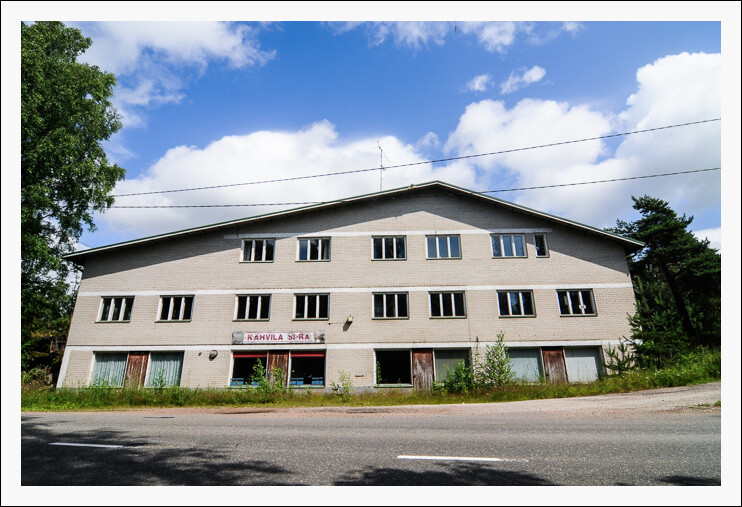 hylätty kahvila